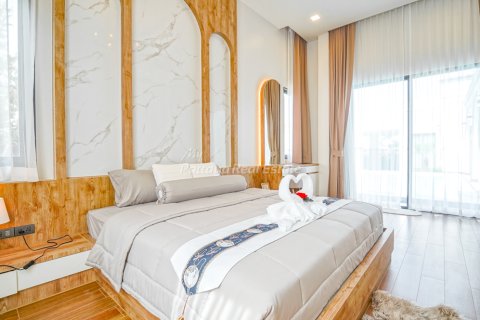 Дом в Банг Ламунге, Таиланд с 6 спальнями  № 160178 - фото 24