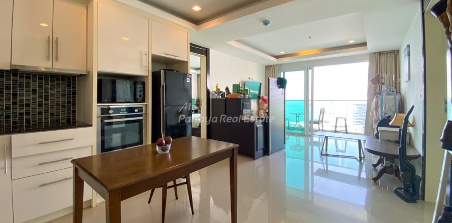 Кондоминиум с 2 спальнями в Банг Ламунге, Таиланд № 160179