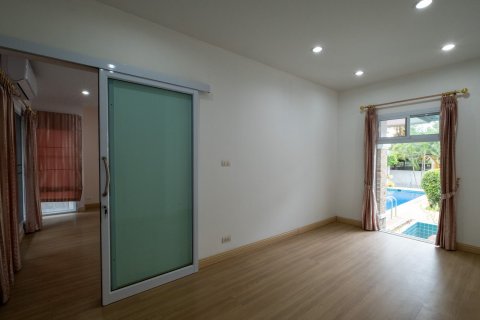 House in Chiang Mai, Thailand 3 bedrooms № 121953 - photo 13