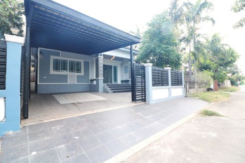 House in Udon Thani, Thailand 3 bedrooms № 159202