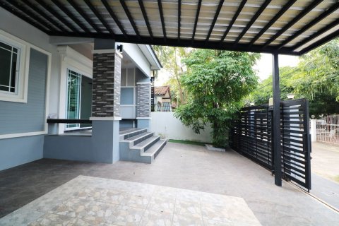 House in Udon Thani, Thailand 3 bedrooms № 159202 - photo 5