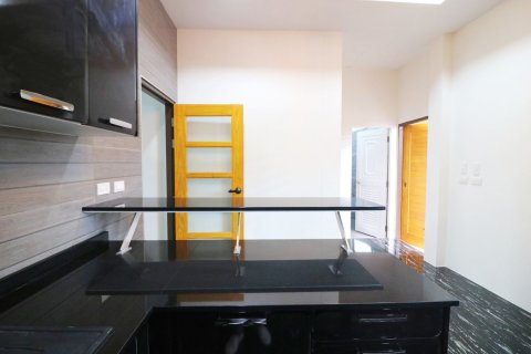 House in Udon Thani, Thailand 3 bedrooms № 159202 - photo 28