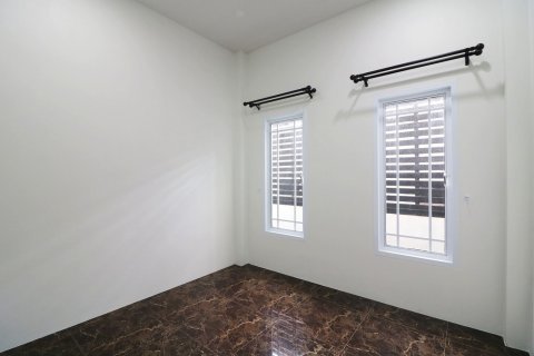 House in Udon Thani, Thailand 3 bedrooms № 159202 - photo 20