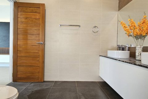Villa in Hua Hin, Thailand 3 bedrooms № 163609 - photo 5
