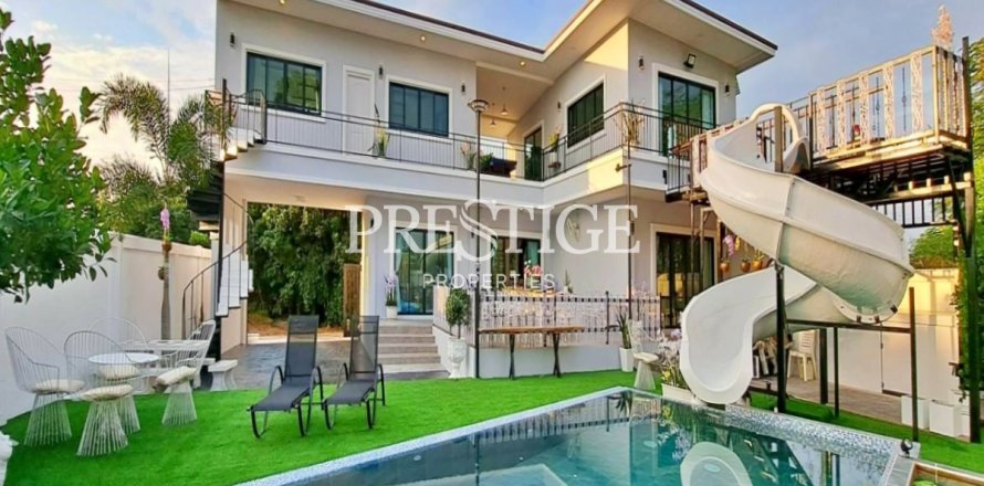 Maison à Pattaya, Thaïlande 6 chambres № 198550