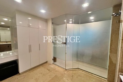 Condo in Pattaya, Thailand, 2 bedrooms № 198548 - photo 6