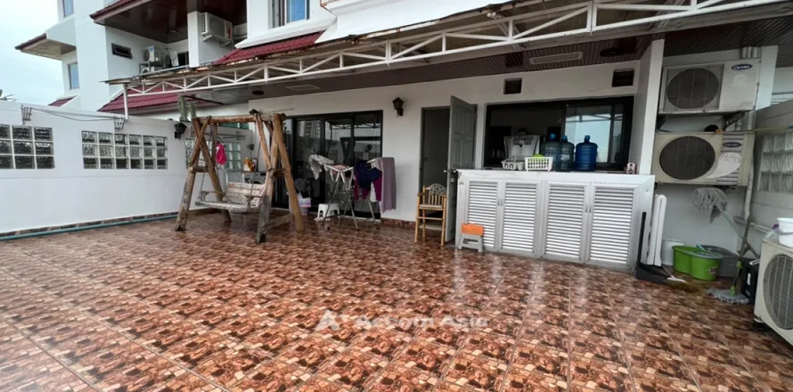 Eigentumswohnung in Yan Nawa, Bangkok, Thailand, 2 Schlafzimmer  № 216333