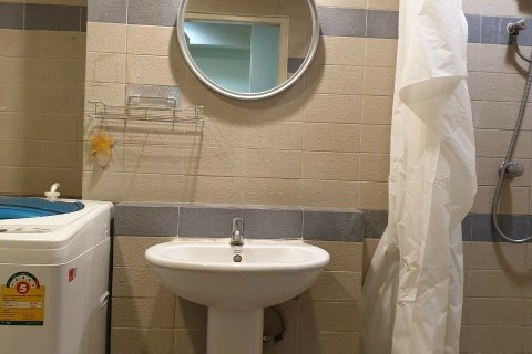 Condo in Bang Rak, Bangkok, Thailand, 2 bedrooms  № 136128 - photo 8