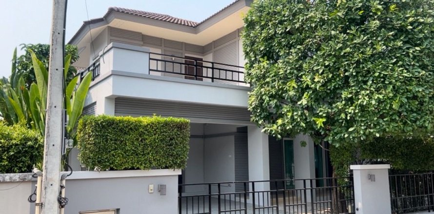 House in Chiang Mai, Thailand 3 bedrooms № 160404