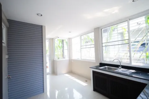 House in Chiang Mai, Thailand 3 bedrooms № 160404 - photo 22