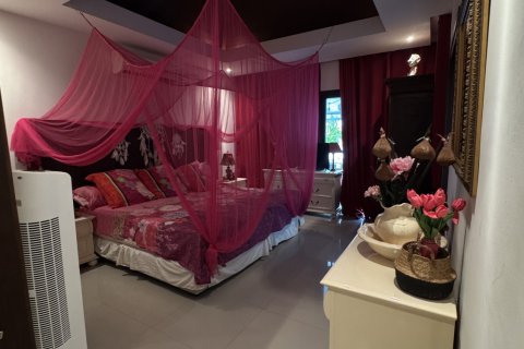 Villa in Phuket, Thailand 2 bedrooms № 160402 - photo 10