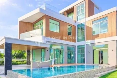 House in Chalong, Thailand 4 bedrooms № 209543 - photo 2