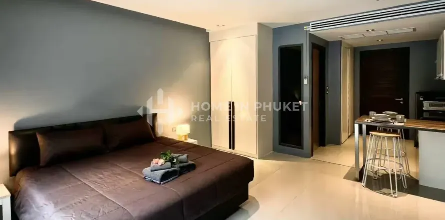 Studio in the Condo in Patong, Thailand  № 209546