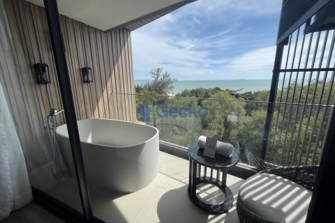 Studio in the Condo in Pattaya, Thailand  № 195859 - photo 1