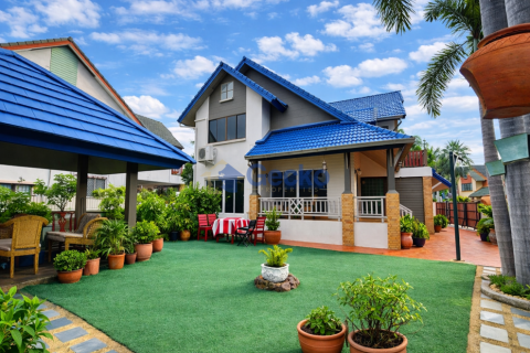 House in Pattaya, Thailand 3 bedrooms № 195857 - photo 2