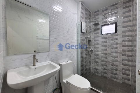 House in Pattaya, Thailand 3 bedrooms № 195861 - photo 19