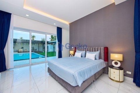 House in Pattaya, Thailand 3 bedrooms № 195858 - photo 18