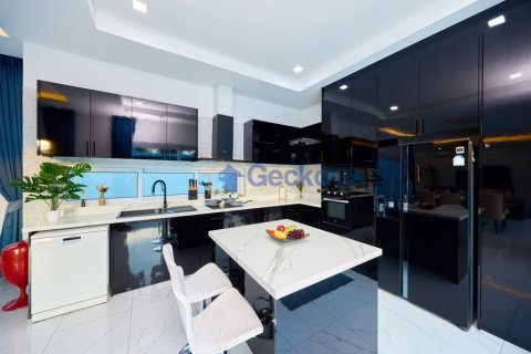 House in Pattaya, Thailand 3 bedrooms № 195858 - photo 9