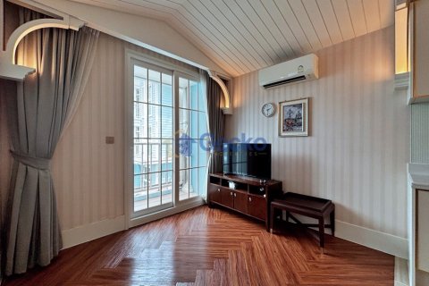 Condo in Pattaya, Thailand, 1 bedroom  № 195856 - photo 4