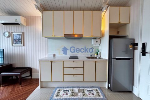 Condo in Pattaya, Thailand, 1 bedroom  № 195856 - photo 8