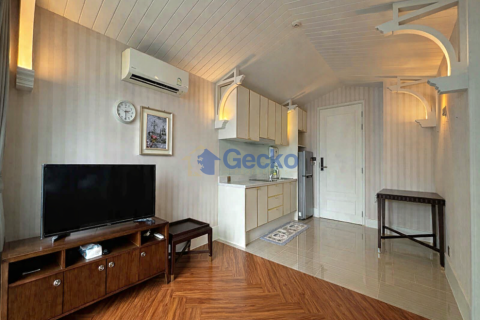 Condo in Pattaya, Thailand, 1 bedroom  № 195856 - photo 2