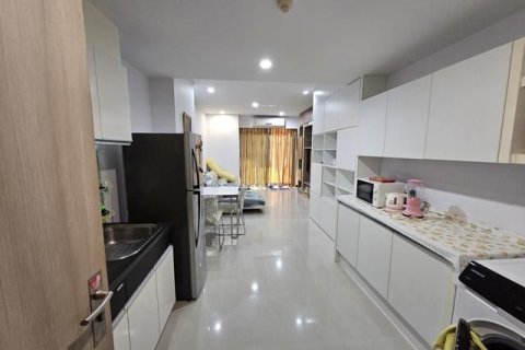 Studio dans le Condo à Ratchathewi, Bangkok, Thaïlande  № 156371