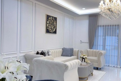 House in Pattaya, Thailand 5 bedrooms № 156373 - photo 9