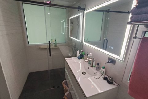 Condo in Watthana, Bangkok, Thailand, 2 bedrooms № 138109 - photo 11