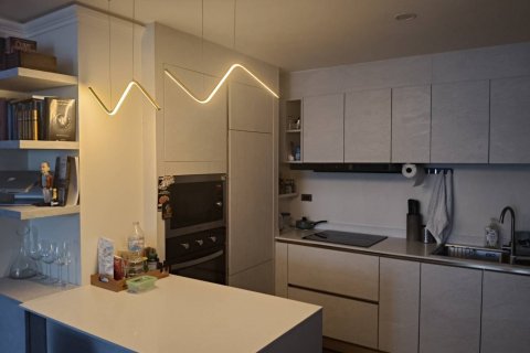 Condo in Watthana, Bangkok, Thailand, 2 bedrooms № 138109 - photo 9