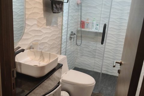 Condo in Watthana, Bangkok, Thailand, 2 bedrooms № 138109 - photo 3