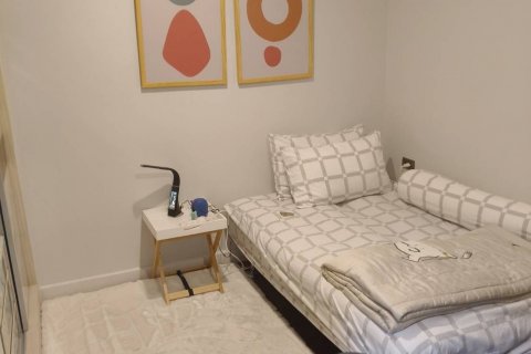 Condo in Watthana, Bangkok, Thailand, 2 bedrooms № 138109 - photo 8