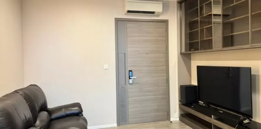 Студия в кондо в Ваттхане, Бангкок, Таиланд № 138110