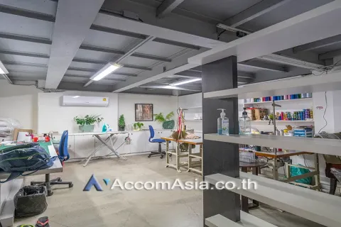 Studio in the Condo in Watthana, Bangkok, Thailand № 220390 - Foto 10