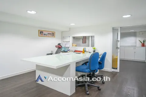 Studio in the Condo in Watthana, Bangkok, Thailand № 220390 - Foto 5