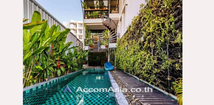 Haus in Watthana, Bangkok, Thailand 2 Schlafzimmer № 220387
