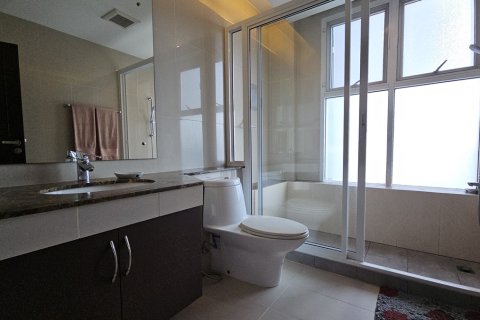Condo à Watthana, Bangkok, Thaïlande, 2 chambres № 201222 - photo 13