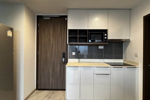 Condo à Huai Khwang, Bangkok, Thaïlande, 2 chambres № 201220 - photo 10