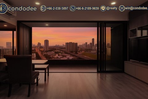 Condo à Huai Khwang, Bangkok, Thaïlande, 2 chambres № 201220 - photo 2