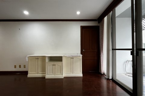 Condo à Watthana, Bangkok, Thaïlande, 1 chambre  № 201224 - photo 6