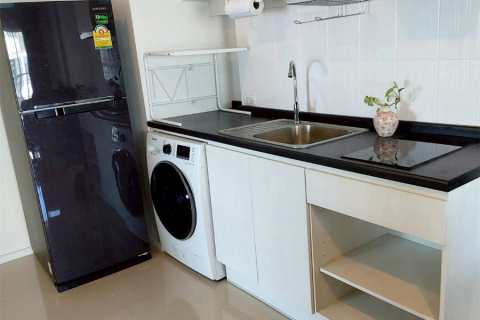 Condo in Bangkok, Thailand, 2 bedrooms  № 184265 - photo 4