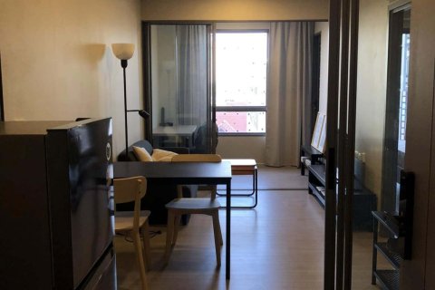 Студия в кондо в Ваттхане, Бангкок, Таиланд № 153216 - фото 1