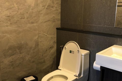 Студия в кондо в Ваттхане, Бангкок, Таиланд № 153216 - фото 6