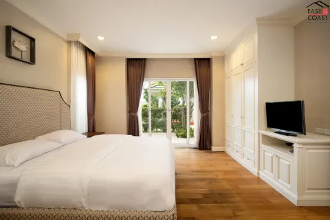 Casa de 3 dormitorios en Bang Lamung, Tailandia № 212222 - foto 9