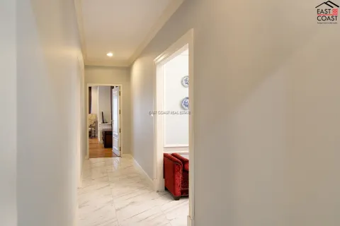 Casa de 3 dormitorios en Bang Lamung, Tailandia № 212222 - foto 4