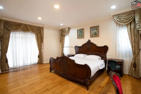 Casa de 3 dormitorios en Bang Lamung, Tailandia № 212222 - foto 13