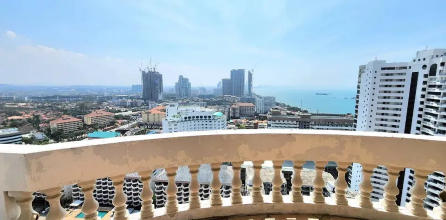 Condominio de 2 dormitorios en Jomtien Beach, Pattaya, Tailandia № 212221