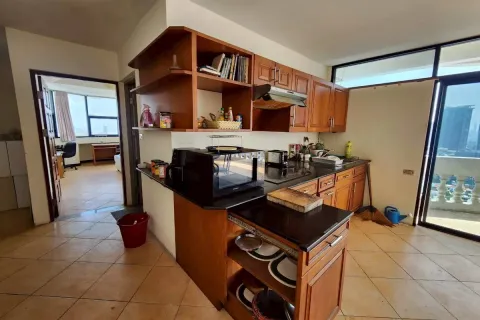 Condominio de 2 dormitorios en Jomtien Beach, Pattaya, Tailandia № 212221 - foto 5