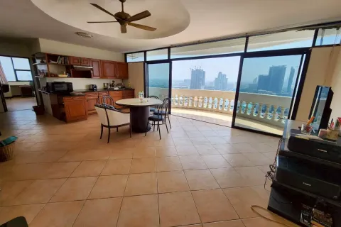 Condominio de 2 dormitorios en Jomtien Beach, Pattaya, Tailandia № 212221 - foto 3