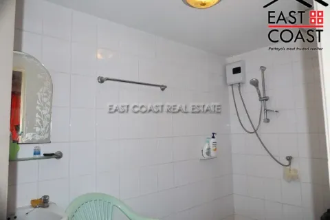 Casa de 4 dormitorios en Pattaya, Tailandia № 213976 - foto 7
