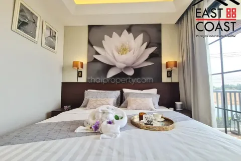 Casa de 4 dormitorios en Pattaya, Tailandia № 213745 - foto 19